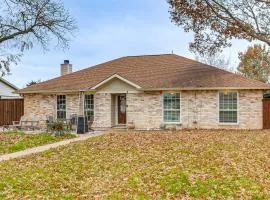 Dallas Area Home with Hot Tub, Families Welcome!