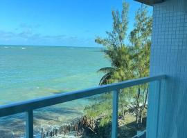 Apto Pé na Areia, Frente Mar 2 Quartos de Frente Para os Corais，位于Tambaú的酒店