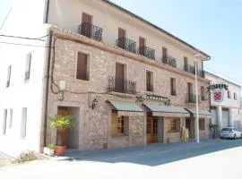 阿尔瓦雷兹酒店