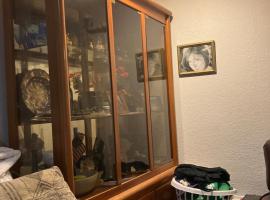 Tslrx，位于布雷默顿的酒店