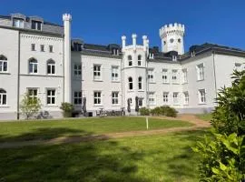 Apartment Weisses Traumschloss an der Ostsee by Interhome