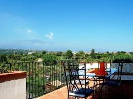 Apartment Wohnung 'Casa Etna' mit Wasserblick by Interhome