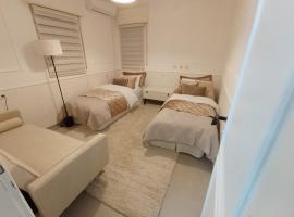 דירת נופש צימר אירוח בצפת צפון קרוב למקווה ורשבי，位于萨法德的宠物友好酒店