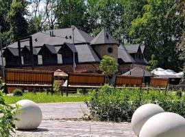 波德扎克酒店，位于塔尔努夫的酒店