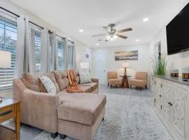 Classic Comfort Home Near Base, Sleeps 10