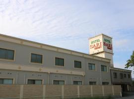 萨里塔基诺亚希洛度假酒店（仅限成人入住），位于Kato的酒店