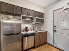 MainStay Suites Fort Myers East I-75，位于迈尔斯堡的自助式住宿