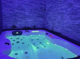 Le Clos Maldier - Gîte Les Ecureuils，位于拉昂的酒店