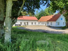 Slotsgaardens ferielejlighed，位于Rødding的酒店