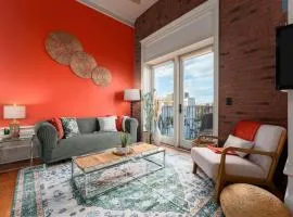 1 min walk Downtown ILM Photogenic Live Oak