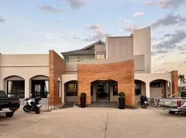 KYP Hotel โรงแรมขุนยูวเพลส