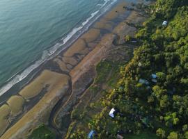 Playa Lodge，位于El Valle的酒店