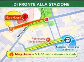 MARY HOUSE FRONTE STAZIONE TRENI e bus，位于松德里奥的酒店