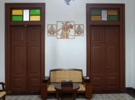 Omah Kuwitan, Traditional Java Home & Hospitality