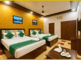 Hotel Rixara Ayodhya Premium Palace Near Ram Janambhoomi Temple - Fully Air Conditioning Premium Rooms - BEST HOTEL