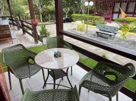 Chalé no Privê Monte Serrat com 3 quartos em Gravatá