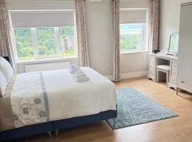 Castle View House on The Ring of Kerry-Wild Atlantic Way -Dooks Golf Course and Rossbeigh Beach 10 min drive -Glenbeigh village a 5 minute walk - 4 night min stay