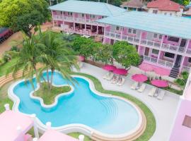 บ้านพวงชมพูเกาะล้าน，位于格兰岛的酒店