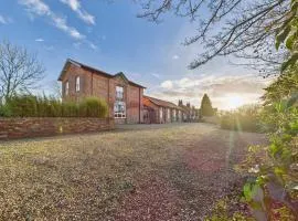 The Old Granary Country-retreat