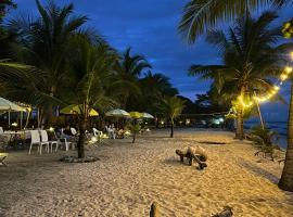 Gold View Beachfront Resort，位于Timbaon的酒店