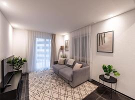 The R Apartment Mittelfelsen - Quiet, Free Parking，位于诺伊豪森的酒店