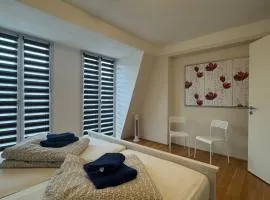 特拉福德天空公寓