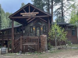 Two Bridges Lodge，位于Bailey的酒店