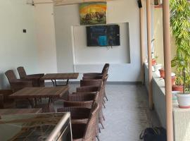 Heartlands Cottages Arua，位于Arua的酒店