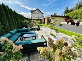 DELUXE Dom z sauną i jacuzzi w otoczeniu gór, lasu i jeziora