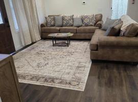 Cozy Maverick of Corbin! Dog Friendly!，位于科尔宾的酒店