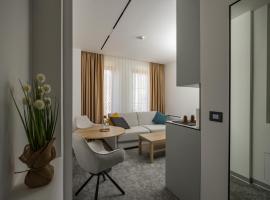 Hotel Opal Casa，位于新帕扎尔的酒店