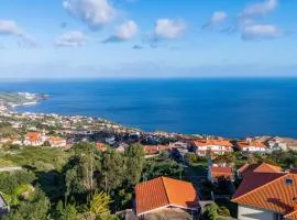 Vivenda Paz Lobo by YOUR KEY MADEIRA