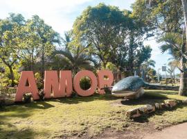 Amor Farm Beach Resort，位于董索的酒店