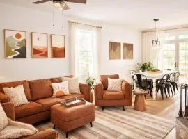 Catskill Cabin with Firepit & Indoor Jacuzzi Tub