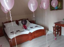 Liebner-kerti Vendégház，位于Kakucs的酒店