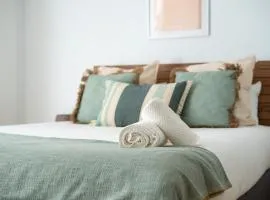 Luminoso y elegante estudio con vistas al Mediterráneo