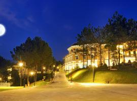 大叻诺伊登瑟湖Spa度假酒店，位于大叻的酒店