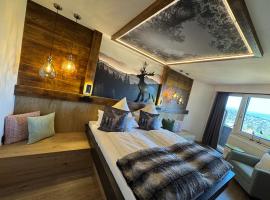 Landhotel Magdalenenhof GbR，位于茨维泽尔的酒店