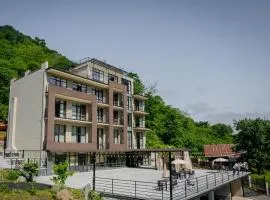 Nabada Hotel - Riverside