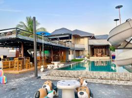 บ้านดาริน บีช Baan Darlin Beach，位于佛丕的酒店
