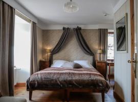 贝拉托拉酒店及SPA，位于圣吕克的酒店