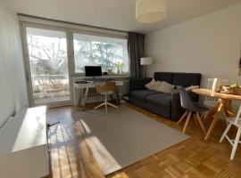 Modern Live and Work Convenient to Munich Messe，位于哈尔的酒店