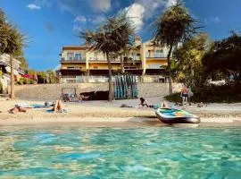 索利内湾海滨公寓