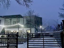 View Racha，位于安布罗劳里的酒店