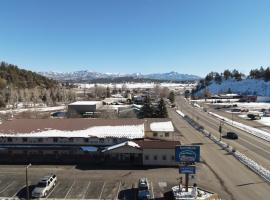 RiverWalk Inn，位于帕戈萨斯普林斯的酒店