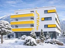 施瓦茨康福艺术住宿酒店