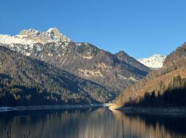 Lago Maina Appartamenti，位于绍里斯的酒店