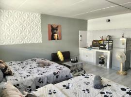 อิมแพ็ค popular condo c5 แม่ตังค์，位于Ban Bang Phang的分契式公寓