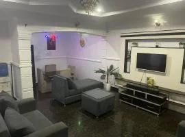 Elite Retreat Apartment, Sagamu