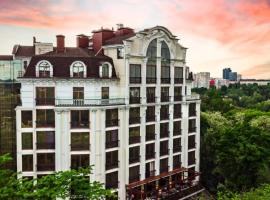 Penthouse in Rose Valley park，位于基希讷乌的酒店